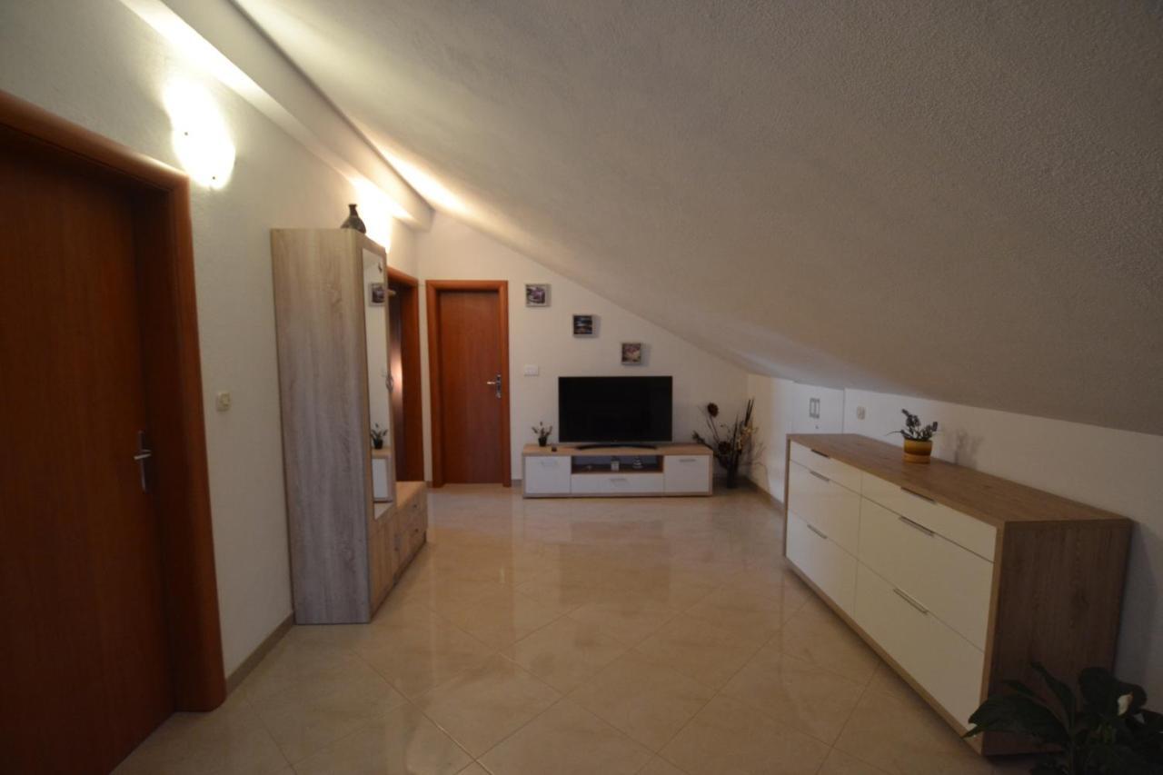 Apartmani Antonia Nakic -Stobrec 斯普利特 外观 照片